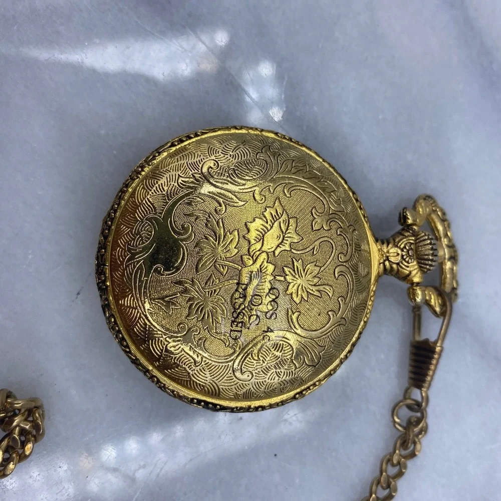 Milan Mens Pocket Watch Gold Golfer Relief Quartz Hunter Case Chain Clip Club